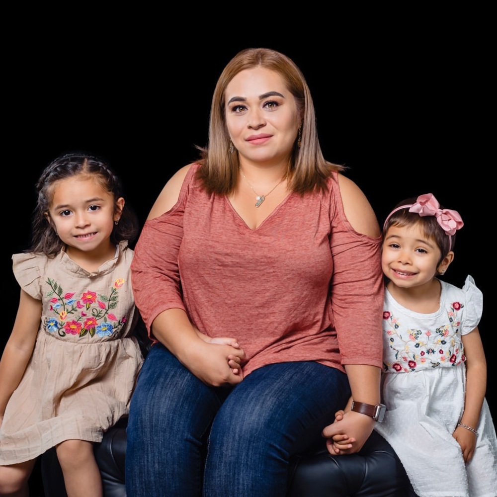 Meet your Posher, Gloria